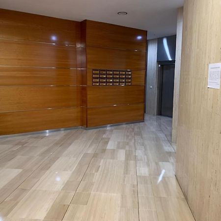 Apartamento Con Encanto Y Parking Privado Y Gratuito Granada Luaran gambar