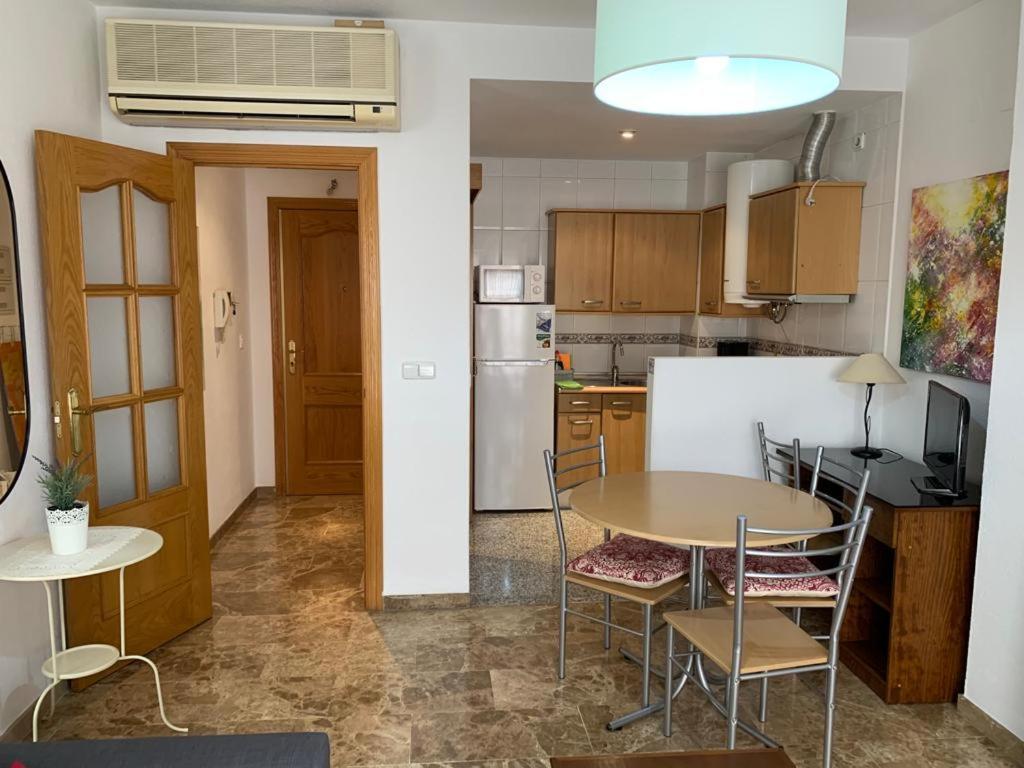 Apartamento Con Encanto Y Parking Privado Y Gratuito Granada Luaran gambar