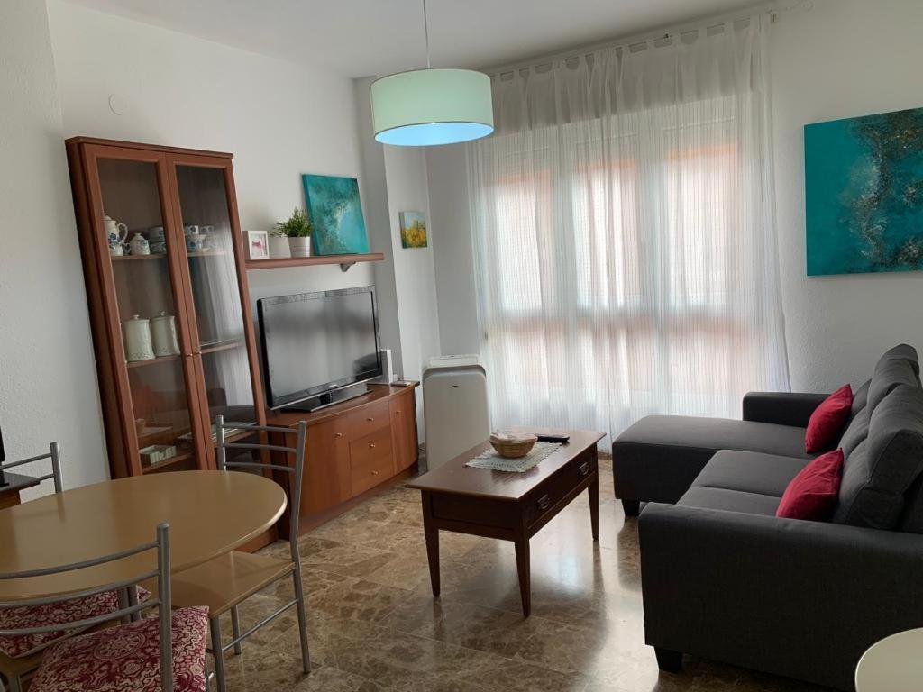 Apartamento Con Encanto Y Parking Privado Y Gratuito Granada Luaran gambar