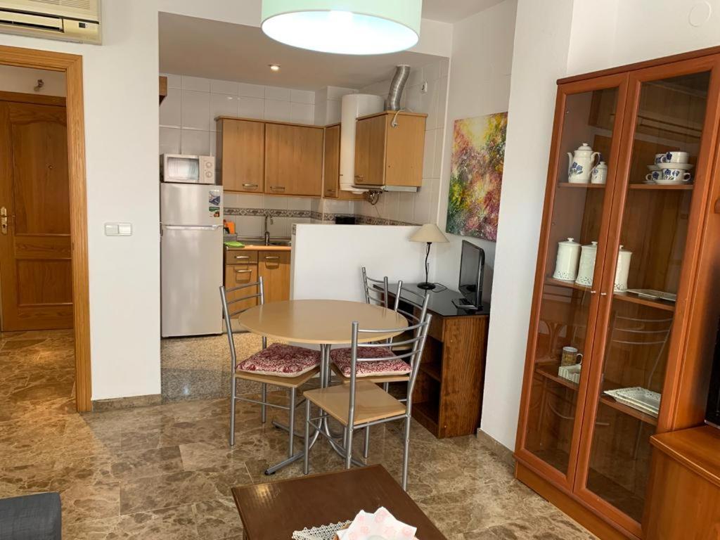 Apartamento Con Encanto Y Parking Privado Y Gratuito Granada Luaran gambar