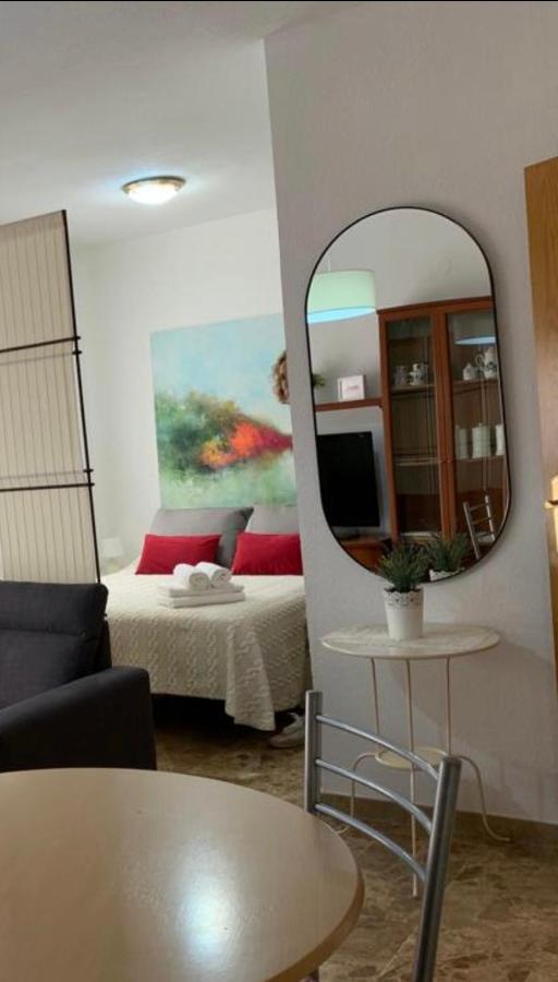 Apartamento Con Encanto Y Parking Privado Y Gratuito Granada Luaran gambar