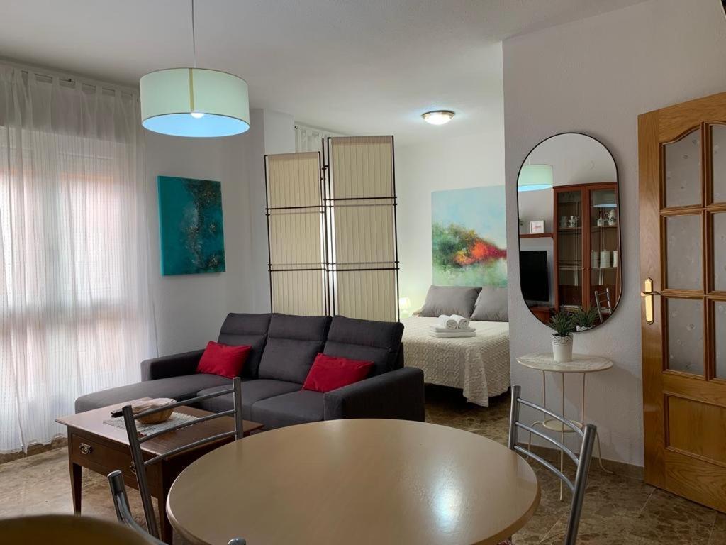 Apartamento Con Encanto Y Parking Privado Y Gratuito Granada Luaran gambar